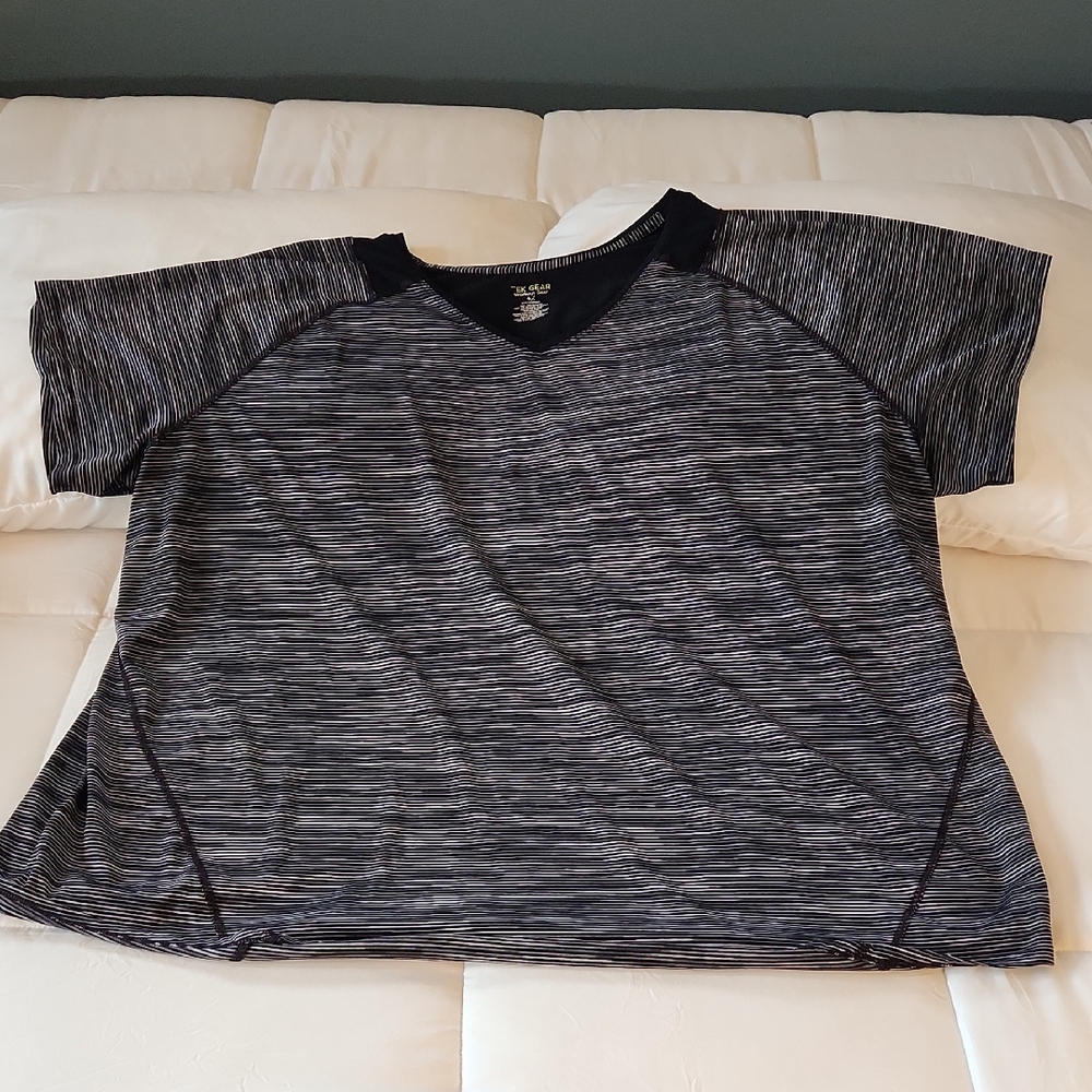 Tek Gear Black and Gray Short Sleeve Tee